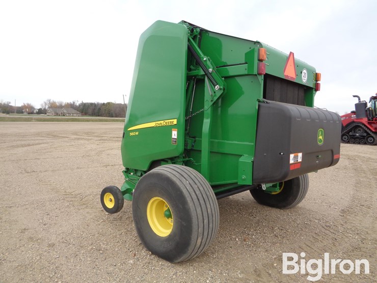 2021-john-deere-560m-image-7
