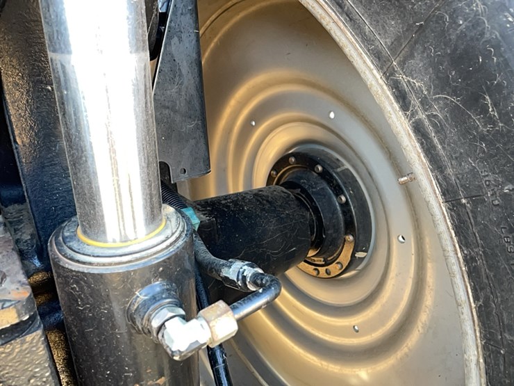 case-ih-275-image-22