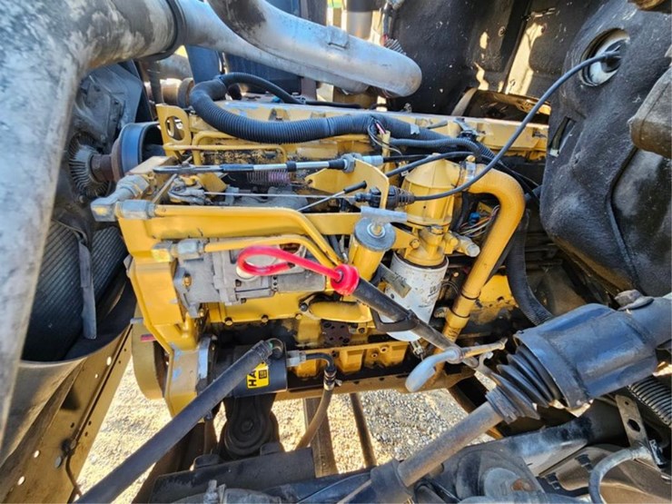 1997-imt-5200-image-13