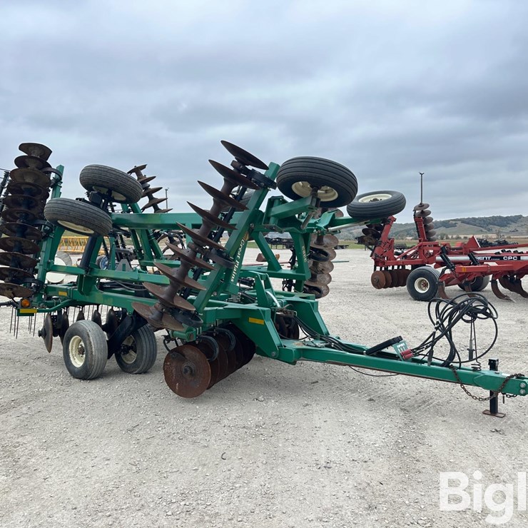 Great Plains 3323 Tandem Disk