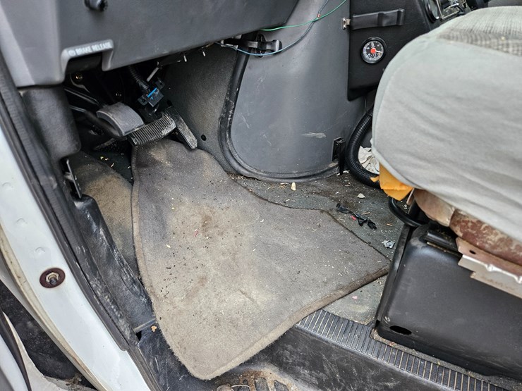 #22778-•-2003-ford-econoline-van-ambulance-image-34