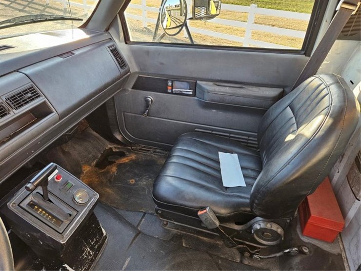 1997-imt-5200-image-53