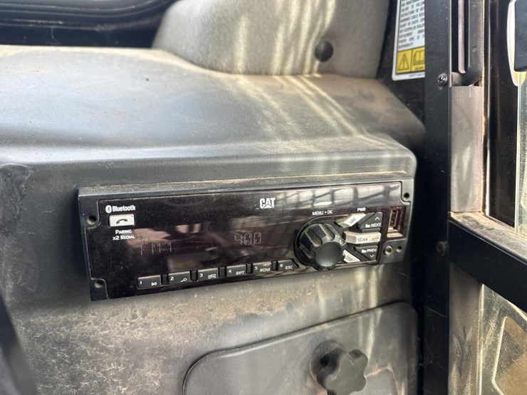 2018-caterpillar-289d-image-34