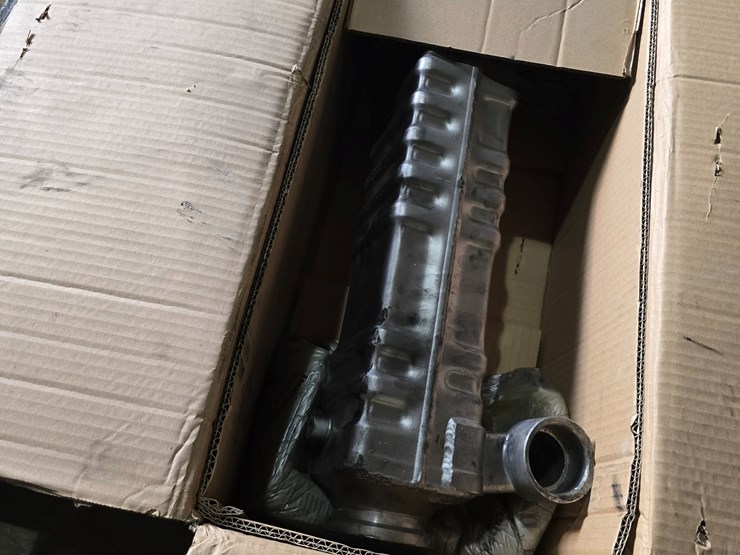 #22396-•-semi/dump-truck-parts-image-6