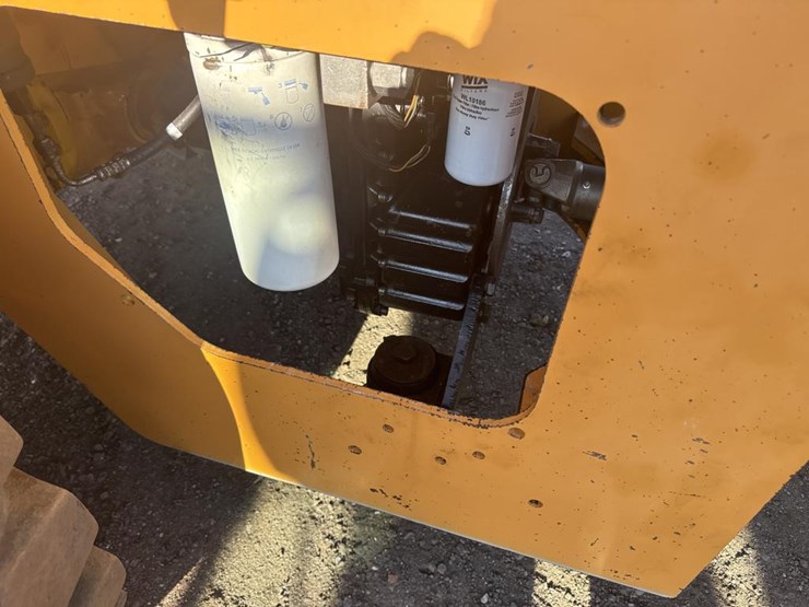 case-621f-xr-image-30