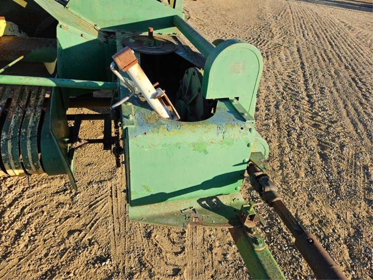 john-deere-14t-image-12