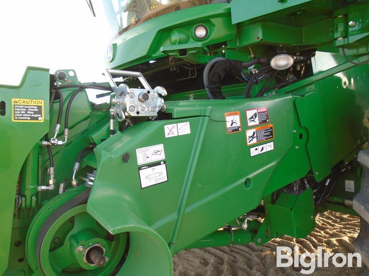 2020-john-deere-s780-image-12
