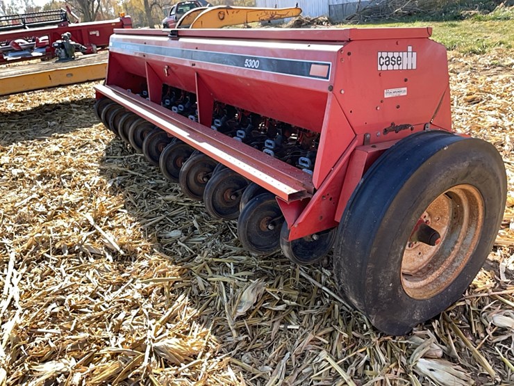case-ih-5300-image-9