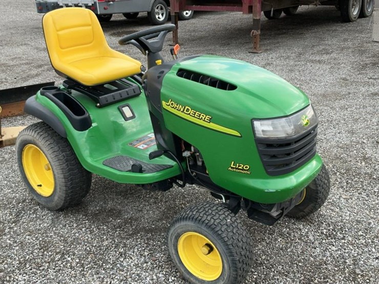 john-deere-l120-image-7