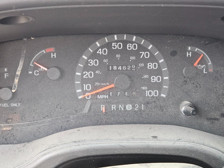 #22778-•-2003-ford-econoline-van-ambulance-image-45