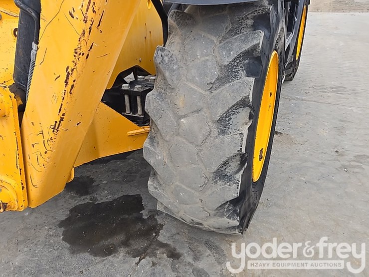 2017-jcb-510-56-image-15