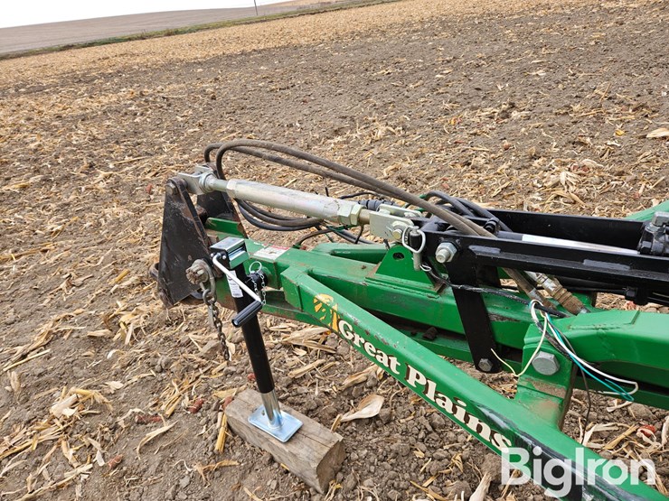 great-plains-series-vii-27'-wide-field-cultivator-image-16