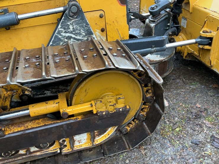 2016-deere-550k-lgp-image-52