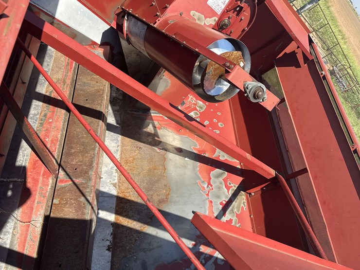 1990-case-ih-1680-image-9