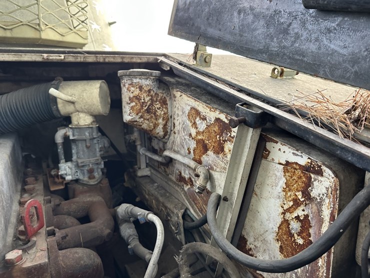 2118-ford-300-image-44