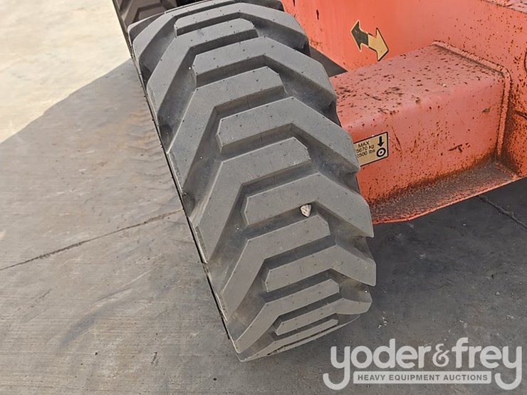 2015-jlg-600aj-image-31