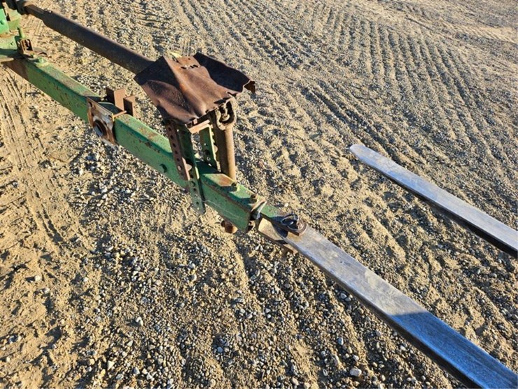 john-deere-14t-image-9