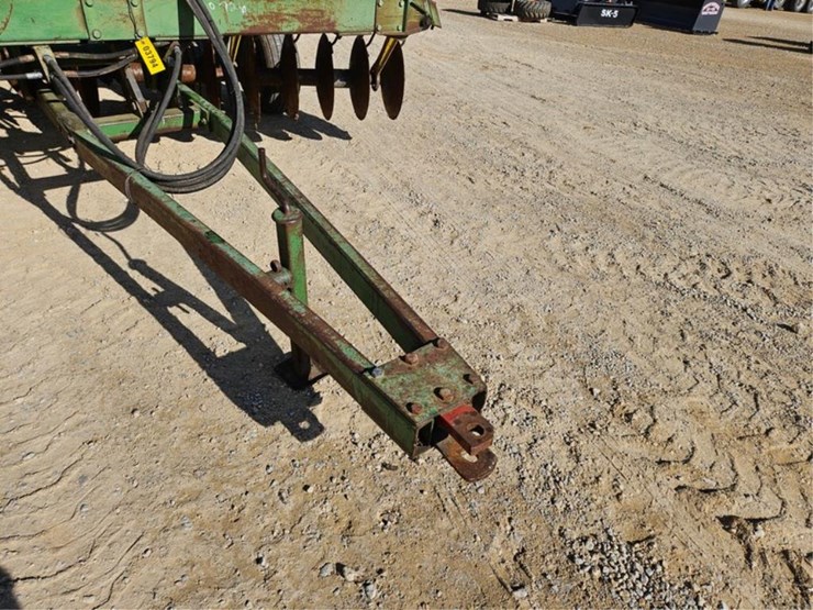 john-deere-230-image-9