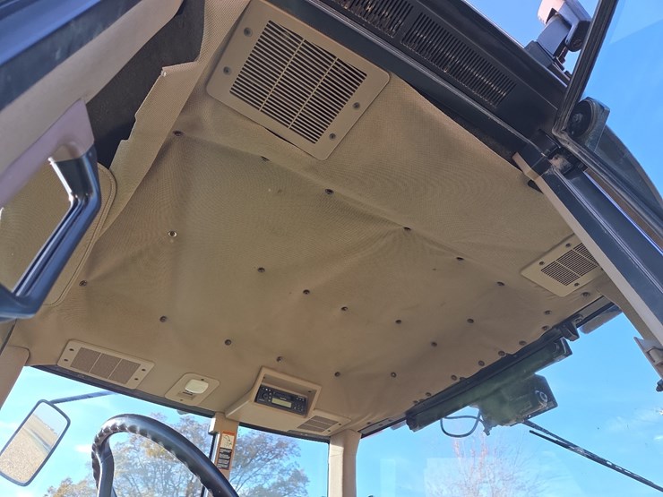 john-deere-7810-image-35