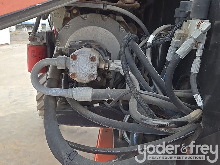 2015-jlg-600aj-image-104