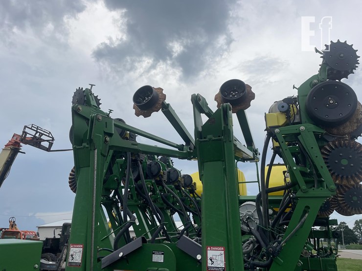 2012-john-deere-1790-image-28