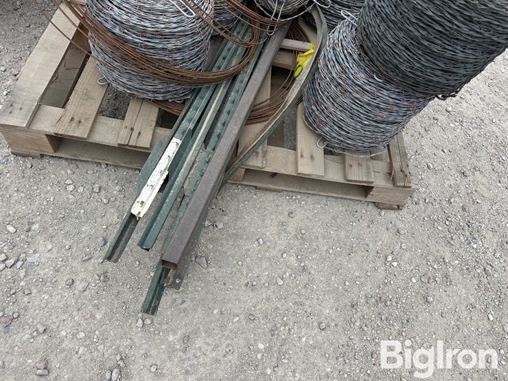 fencing-materials-assortment-image-13