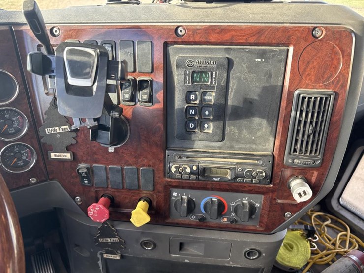 #1463-•-2007-mack-quad-axle-dump-truck-image-52