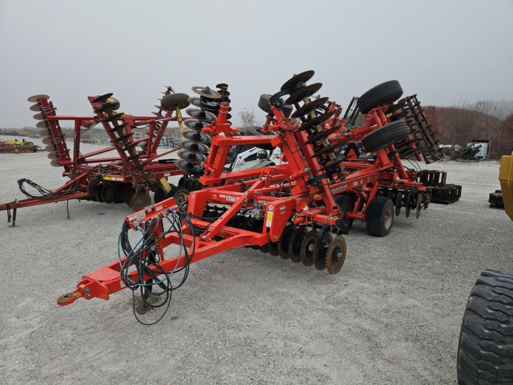 #206689-•-kuhn-8005-excellerator-image-1