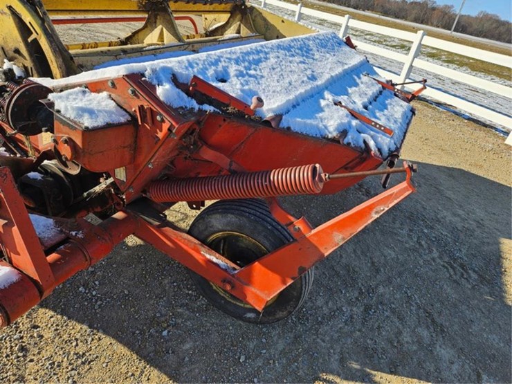 new-holland-477-image-28