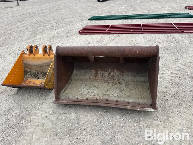 excavator/backhoe-buckets-image-2