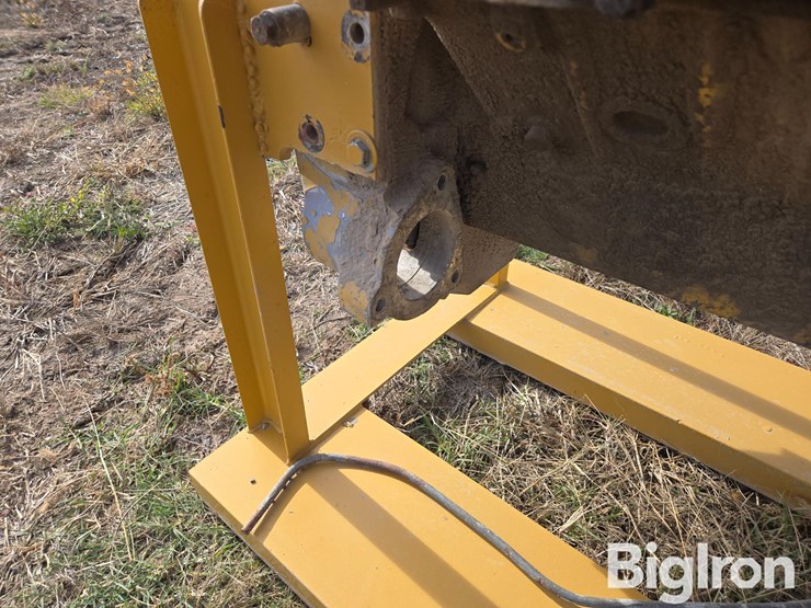 caterpillar-3208-image-13