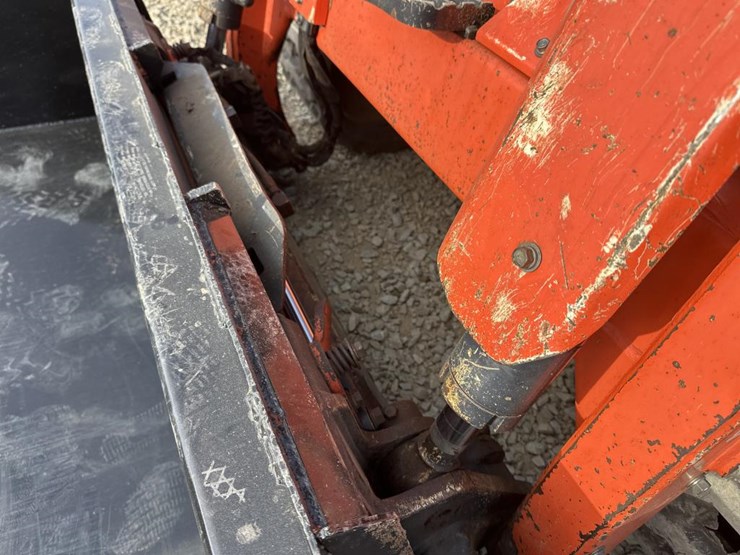 kubota-svl75-2-image-11