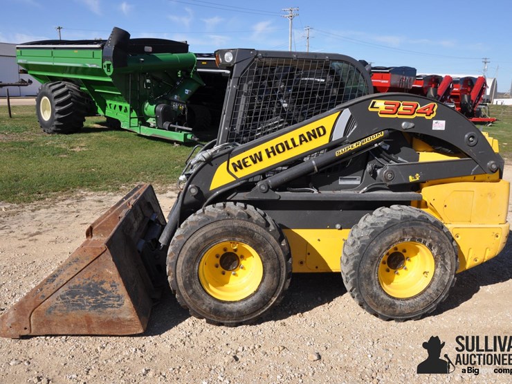 2020-new-holland-l334-image-8