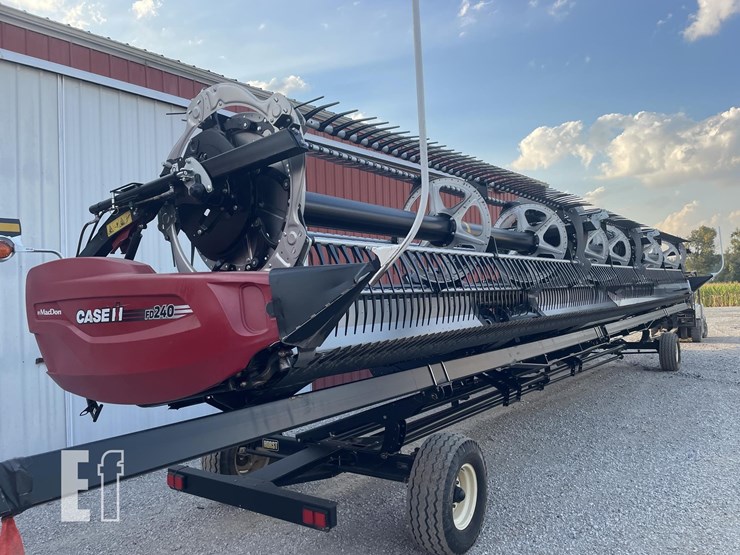 2024-case-ih-fd240-image-1