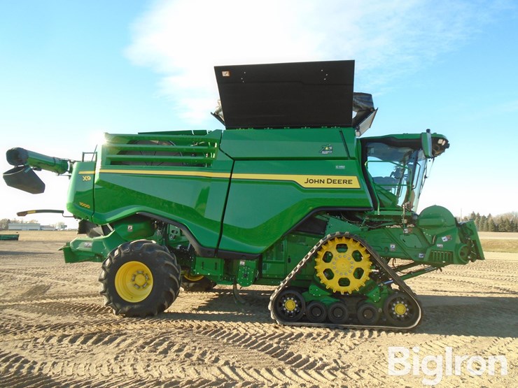 2022-john-deere-x9-1000-image-4