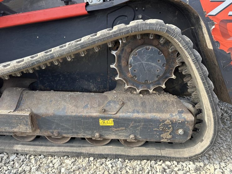 kubota-svl75-2-image-42