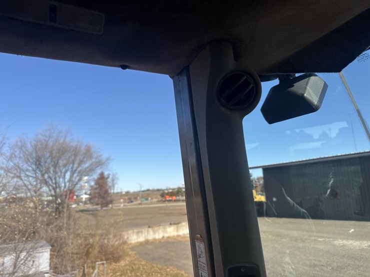 case-621f-xr-image-46