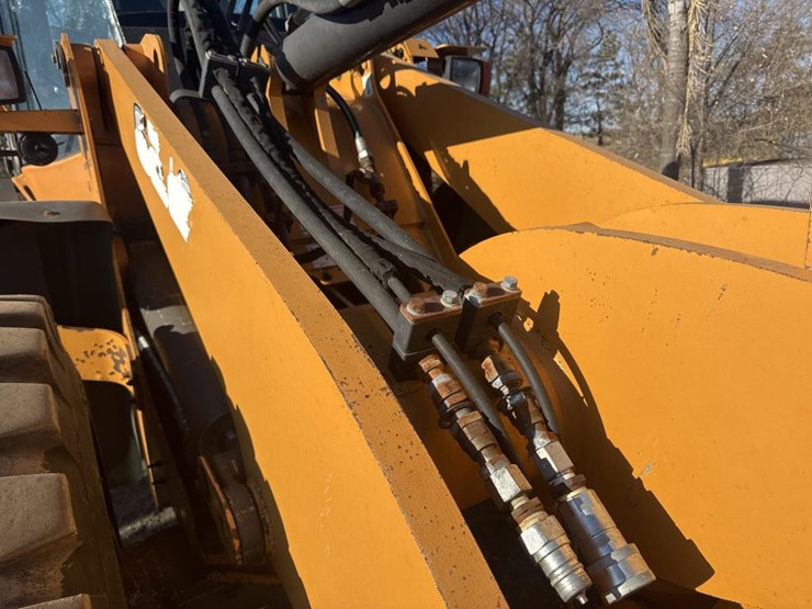 case-621f-xr-image-26