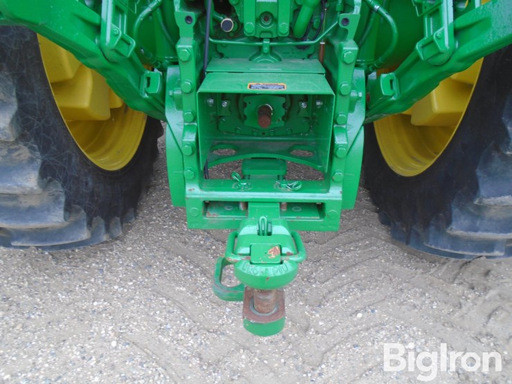 2023-john-deere-8r-370-image-11