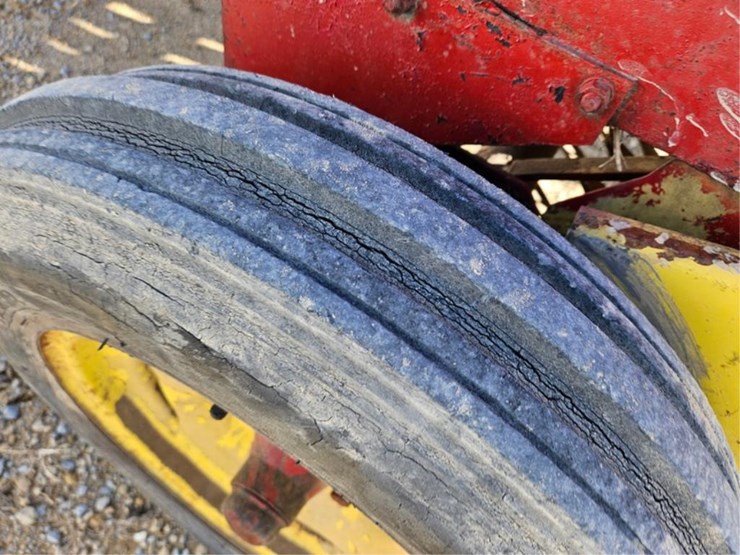 new-holland-68-image-24