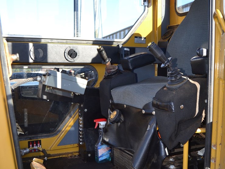 caterpillar-569-sm-image-6