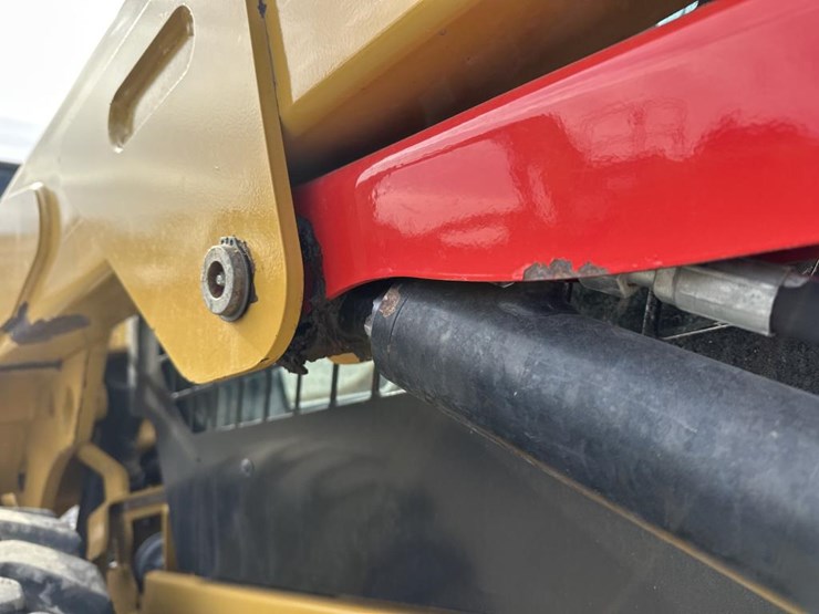 caterpillar-236d3-image-15