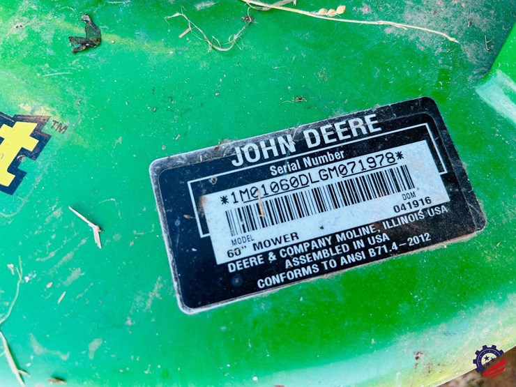 2016-john-deere-1025r-image-25