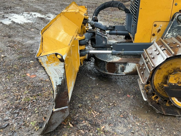 2016-deere-550k-lgp-image-24