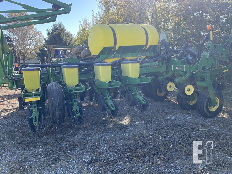 2011-john-deere-1770nt-image-9