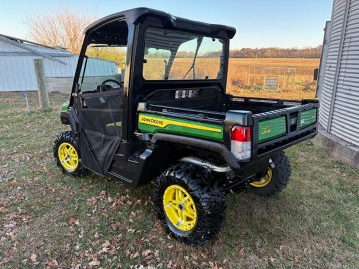 jd-xuv-835m-utv-image-32