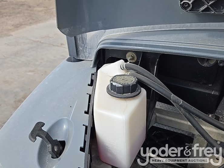 2020-club-car-carryall-1700-image-45