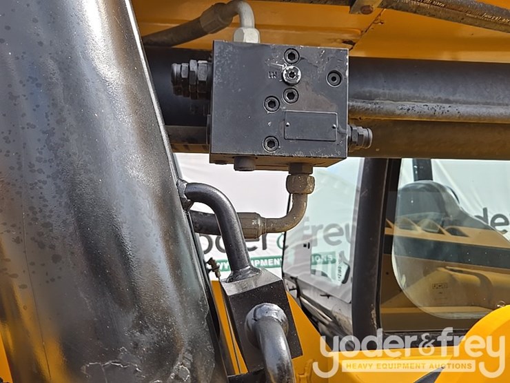 2017-jcb-510-56-image-75