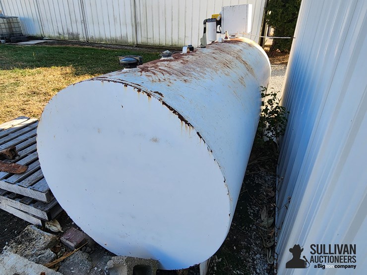 gasboy-25-1,000-gal-fuel-tank-image-9