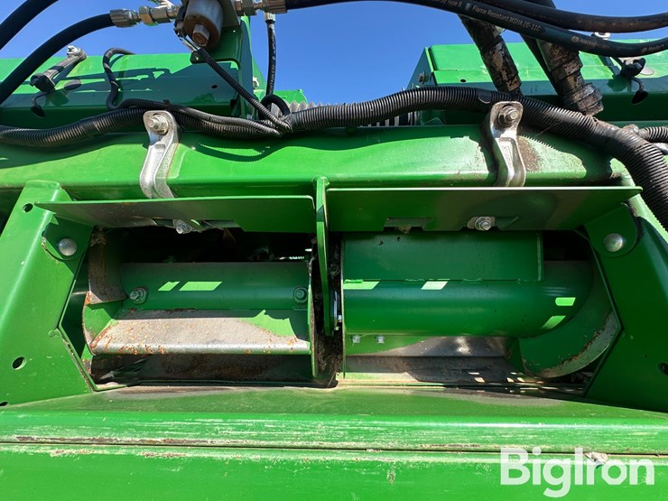 2018-john-deere-608sh-image-19